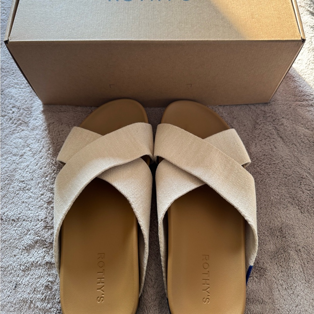 Rothy's the Weekend Slide in Oat Size 8.5